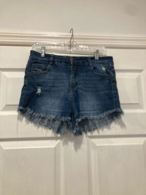 refuge Blue Distressed Frayed Hem Denim Shorts